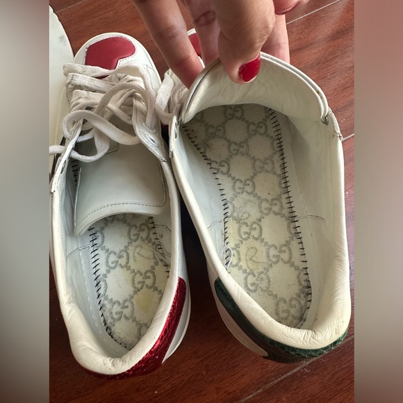 Authentic Gucci Heart Ace Trainers Shoes. Make an offer. All sales are final - Picture 9 of 14